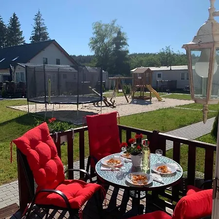 Miedzy Nami Nad Jeziorem