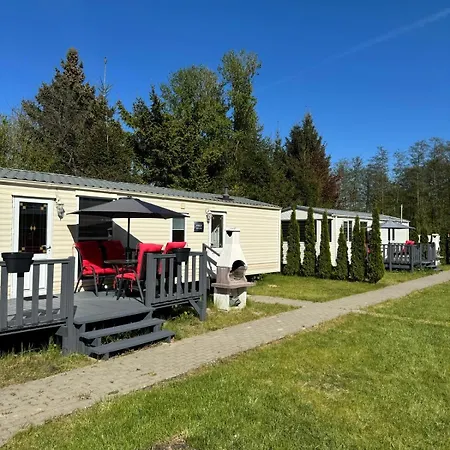 Miedzy Nami Nad Jeziorem