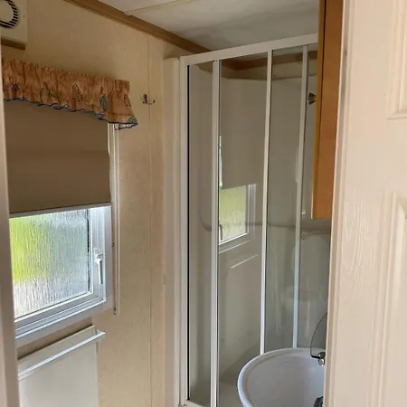 Miedzy Nami Nad Jeziorem Camping Kołczewo