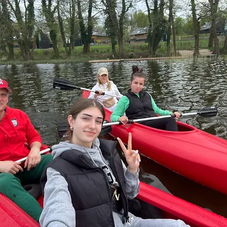 Miedzy Nami Nad Jeziorem *