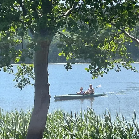 Miedzy Nami Nad Jeziorem Campeggio