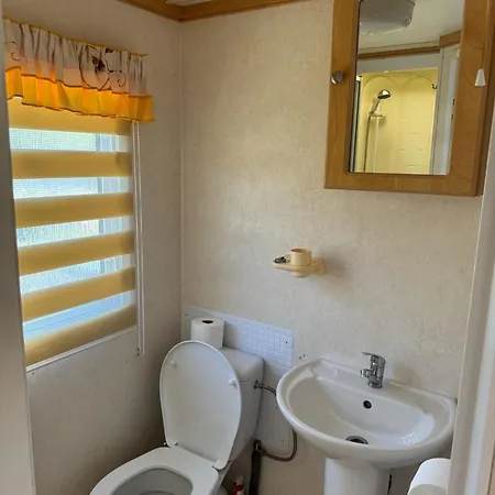 Miedzy Nami Nad Jeziorem Camping Kołczewo