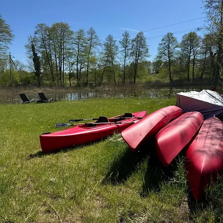 Camping Miedzy Nami Nad Jeziorem