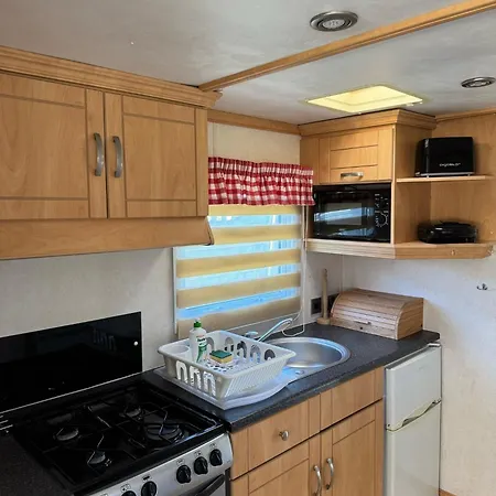 Camping Miedzy Nami Nad Jeziorem Kołczewo