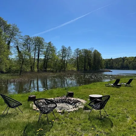 Miedzy Nami Nad Jeziorem *