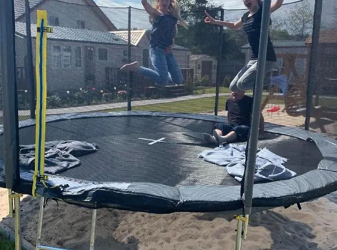 Campsite Miedzy Nami Nad Jeziorem