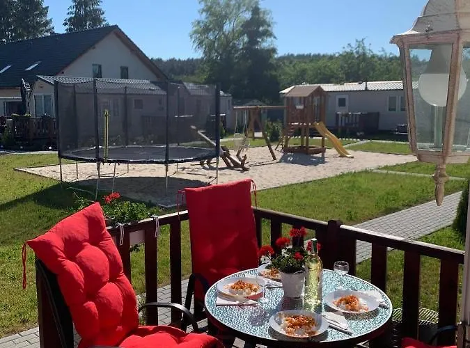 Miedzy Nami Nad Jeziorem