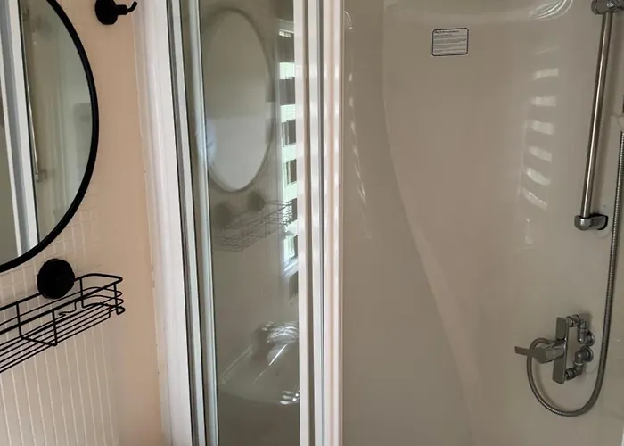 Miedzy Nami Nad Jeziorem