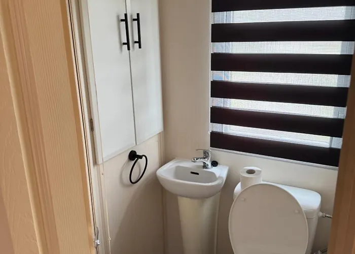 Miedzy Nami Nad Jeziorem Campsite *