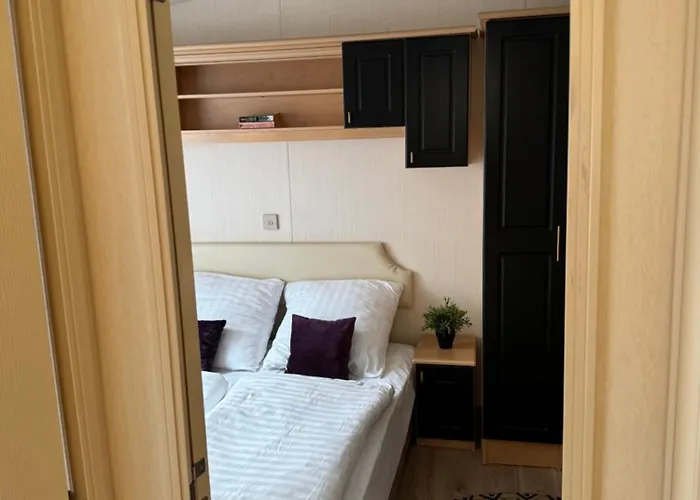 Miedzy Nami Nad Jeziorem Campsite Kolczewo