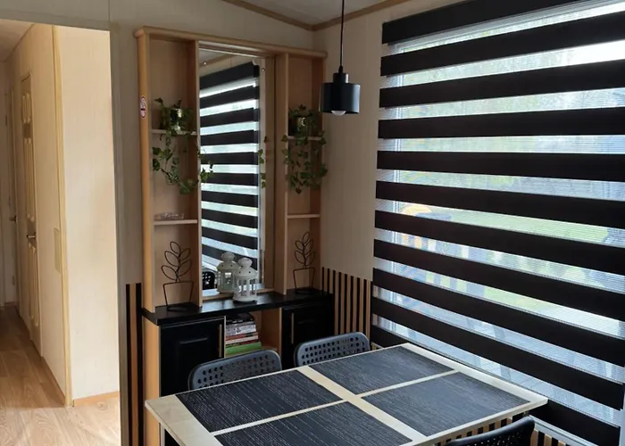 Miedzy Nami Nad Jeziorem Kamp alanı *