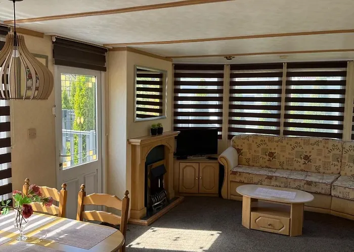 Miedzy Nami Nad Jeziorem *