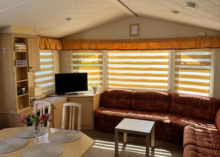 Miedzy Nami Nad Jeziorem Campsite Kolczewo